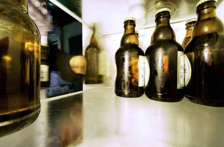 Bierflaschen im Kühlschrank